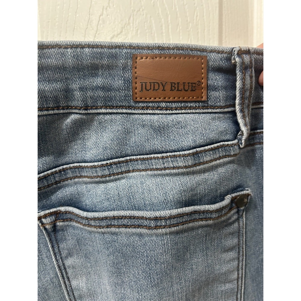 Judy Blue Womens Straight Fit Medium Wash Jeans Size 13/31 - Picture 5 of 8